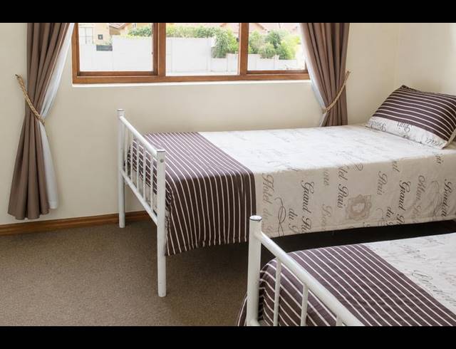 2 BEDROOM APARTMENT FOR SALE IN HALFWAY GARDENS